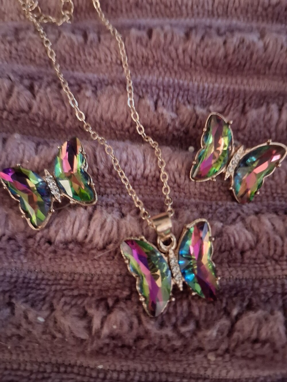 Rainbow Mystic Topaz Butterfly Pendant Necklace and Earrings Set 10kt Offer Welc